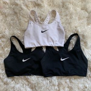 Nike sports bra bundle!